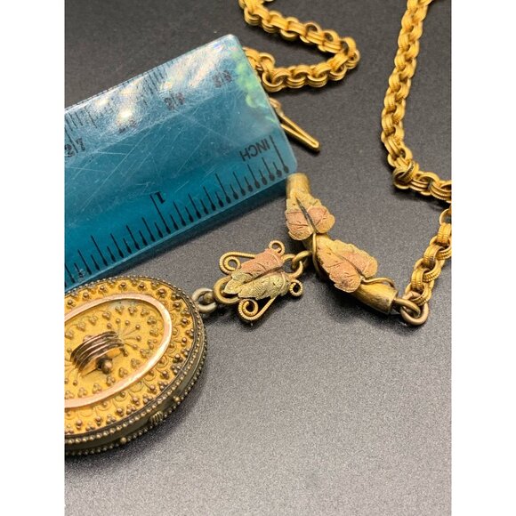 Antique Victorian Locket Necklace Ornate Design with Leaves and Front Clasp - Picture 9 of 10